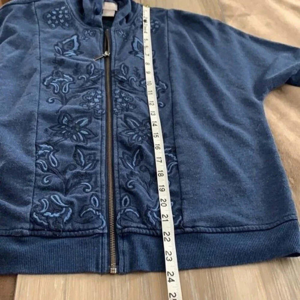 CHICO’S ZENERGY Embroidered Indigo Jacket Indigo Wash Size 4/6P